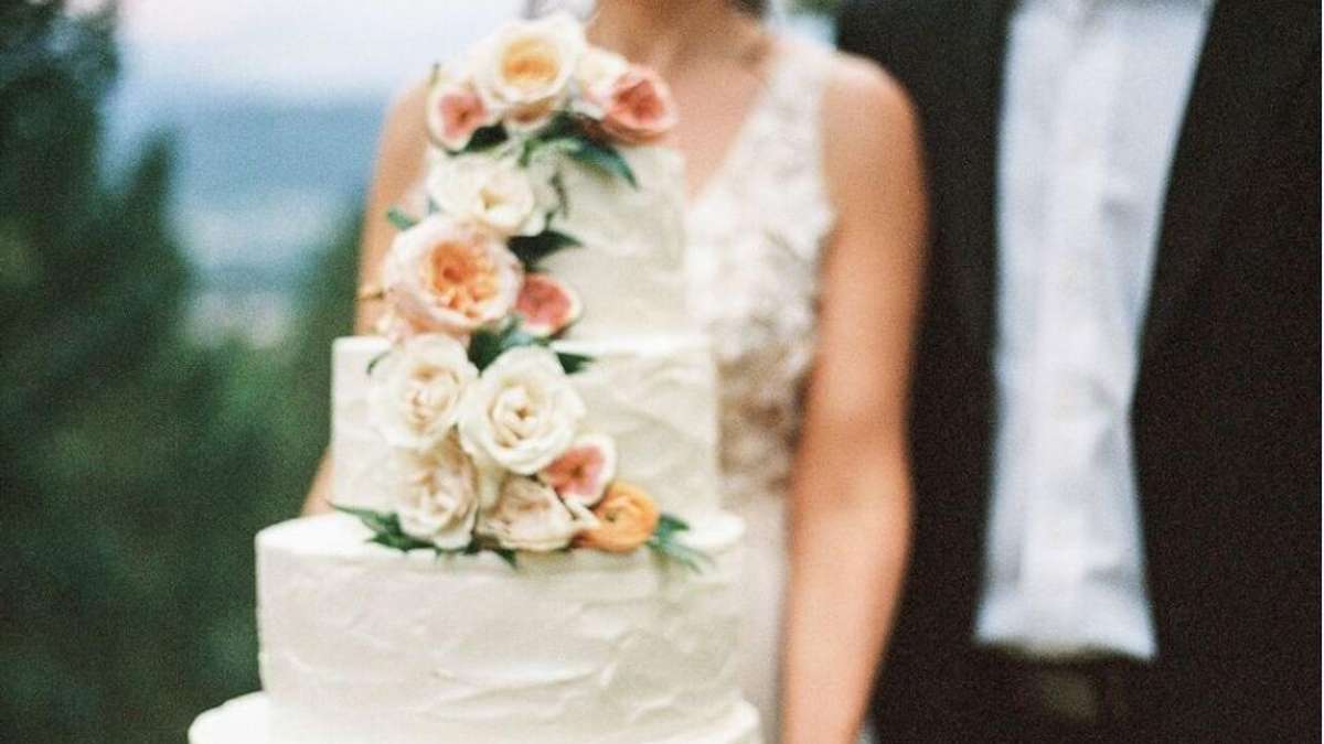 Darb Cake Designs | Wedding Cakes & Desserts | Cost, Reviews & Photos ...