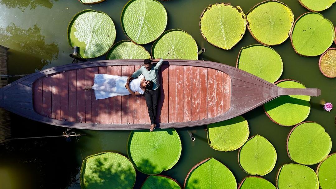 The Wedding Website of Dhaveena Manoharan and Prasanth Ravi Mannan