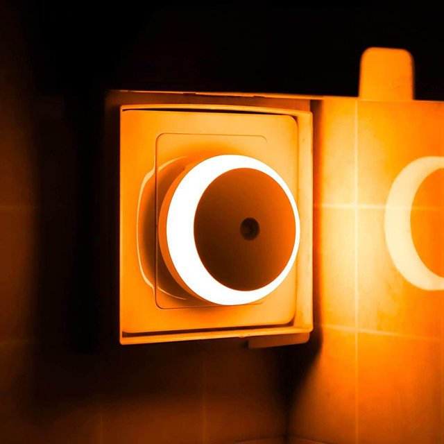 Amber Night Light, Plug-in LED Nightlight, Dusk to Dawn Sensor, Energy Efficient, Plug in, Soft Glow, 2 Pack(M1801)