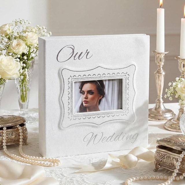Dunzoom Velvet Wedding Photo Album Holds 200 Pcs 4 x 6 Inch Wedding Anniversary Family Photo Album with Front Window Double Heart Memory Scrapbook for Couple Gifts