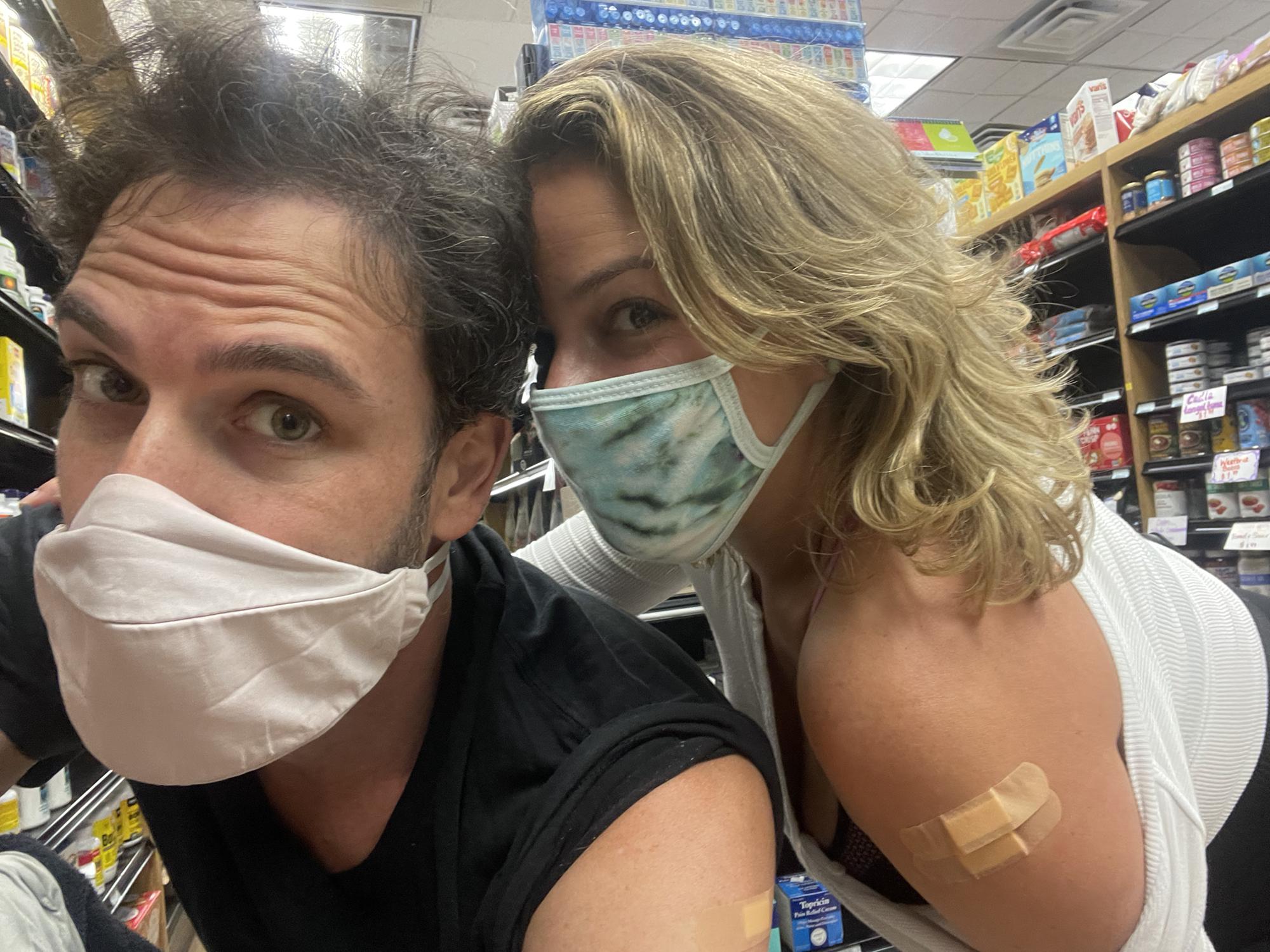 Couples who vax together…