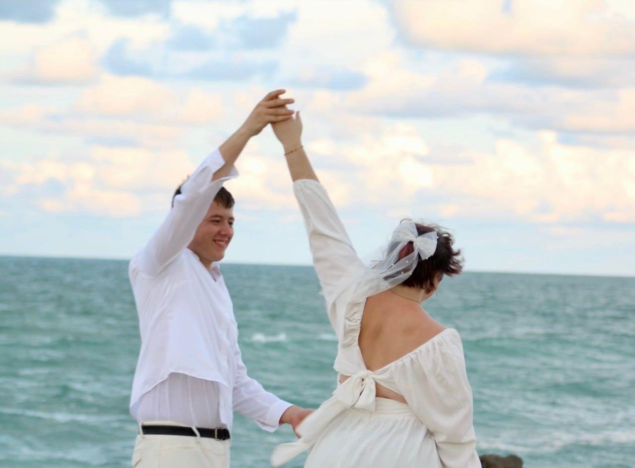 The Wedding Website of Devin Horton and Makenzie Conley