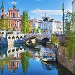 Ljubljana Boat Cruise & Walking Tour