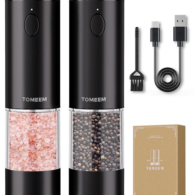 TOMEEM Upgraded Larger Capacity Electric Salt and Pepper Grinder Set Rechargeable with LED lights, Stainless Steel Automatic Pepper and Salt Grinder Refillable with 5 Adjustable Coarseness Black