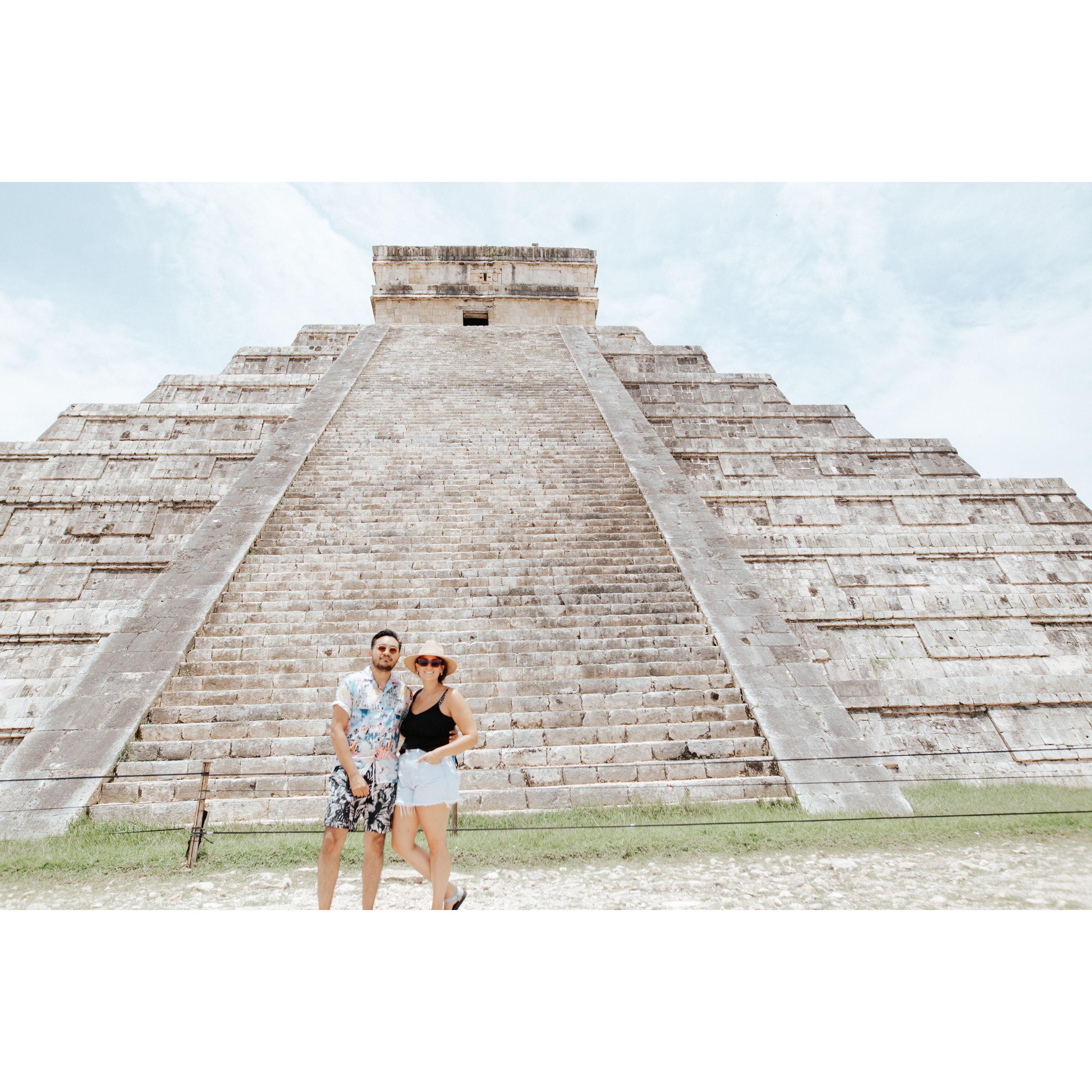 road trip with friends to Chichén Itzá