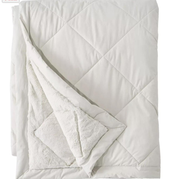 Ultraplush Primaloft Blanket in color Silver Moon
