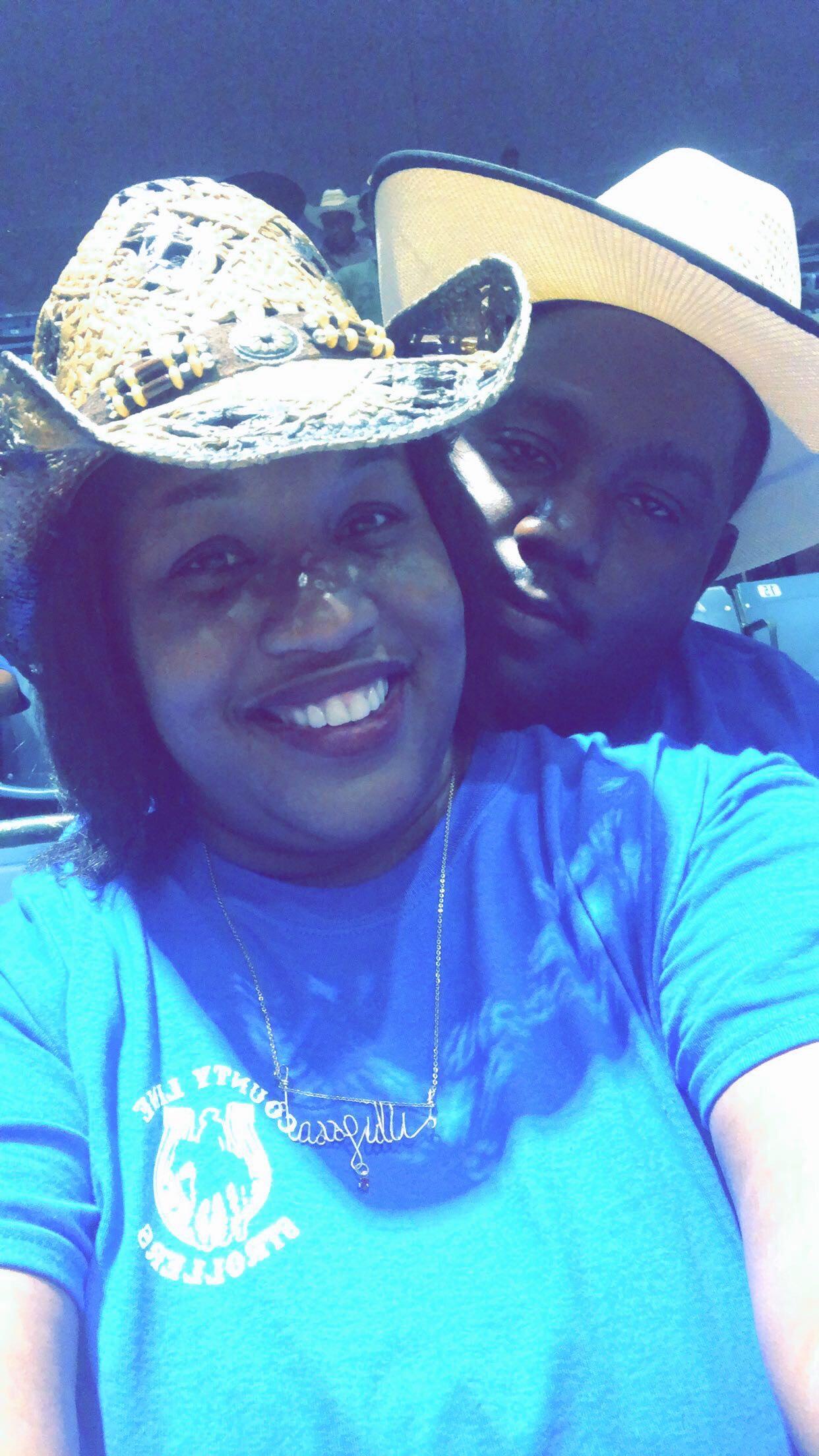 The Wedding Website of Ulyessa Ellis and James McLemore