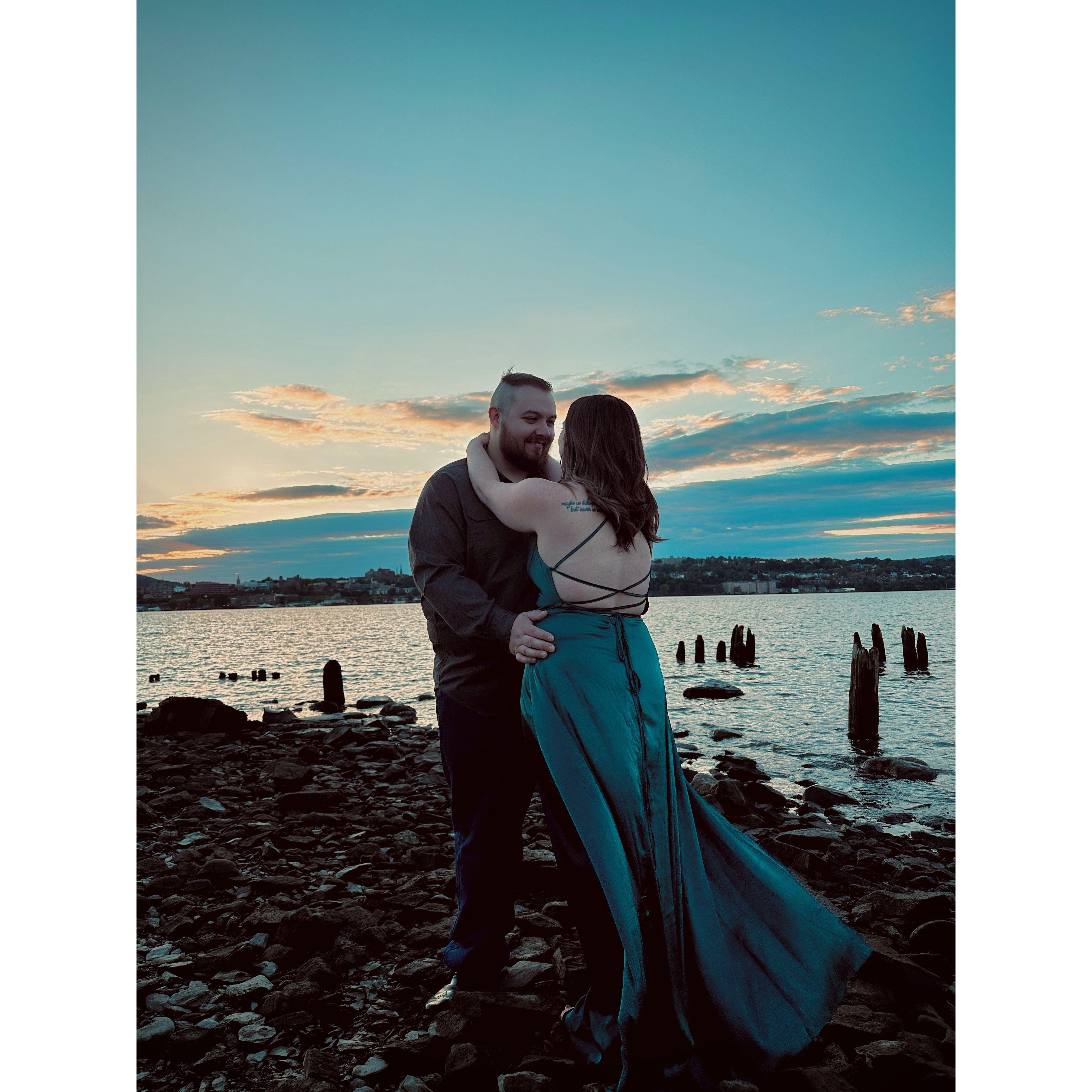 Engagement photos at the Beacon waterfront. Big thank you to Marcus who took these amazing photos.