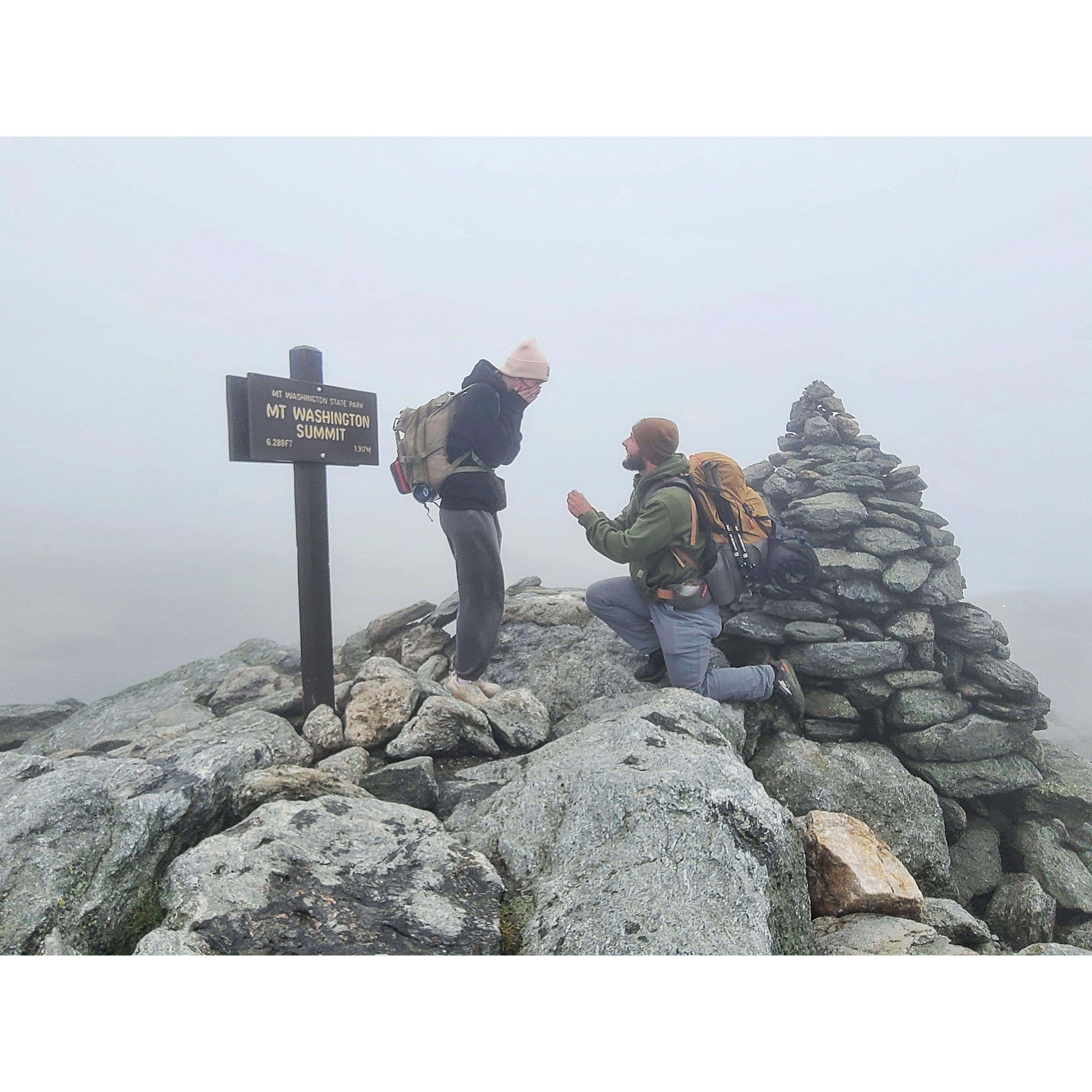 Engagement on Mt. Washington in Newhampshire