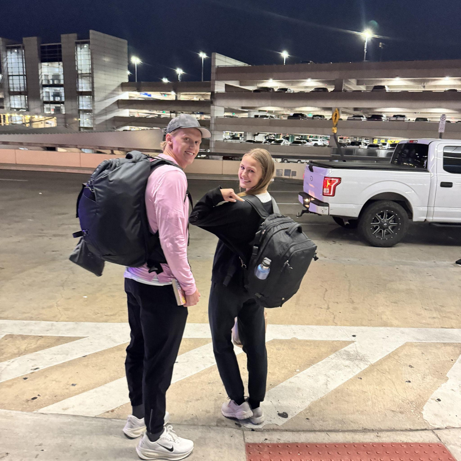 1 week engaged and now off to Thailand!!