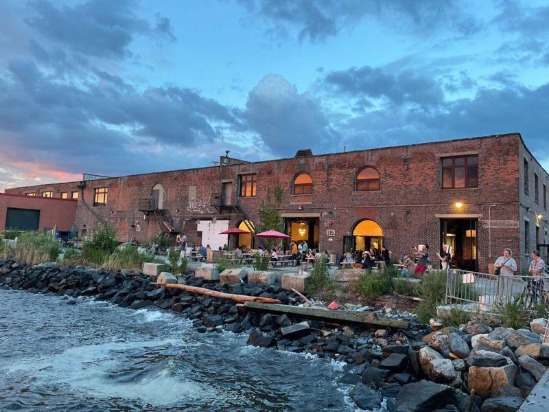 Strong Rope Red Hook Wedding Venues Zola