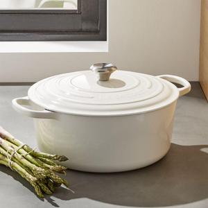 Le Creuset ® Signature 9-Qt. Round White Dutch Oven with Lid