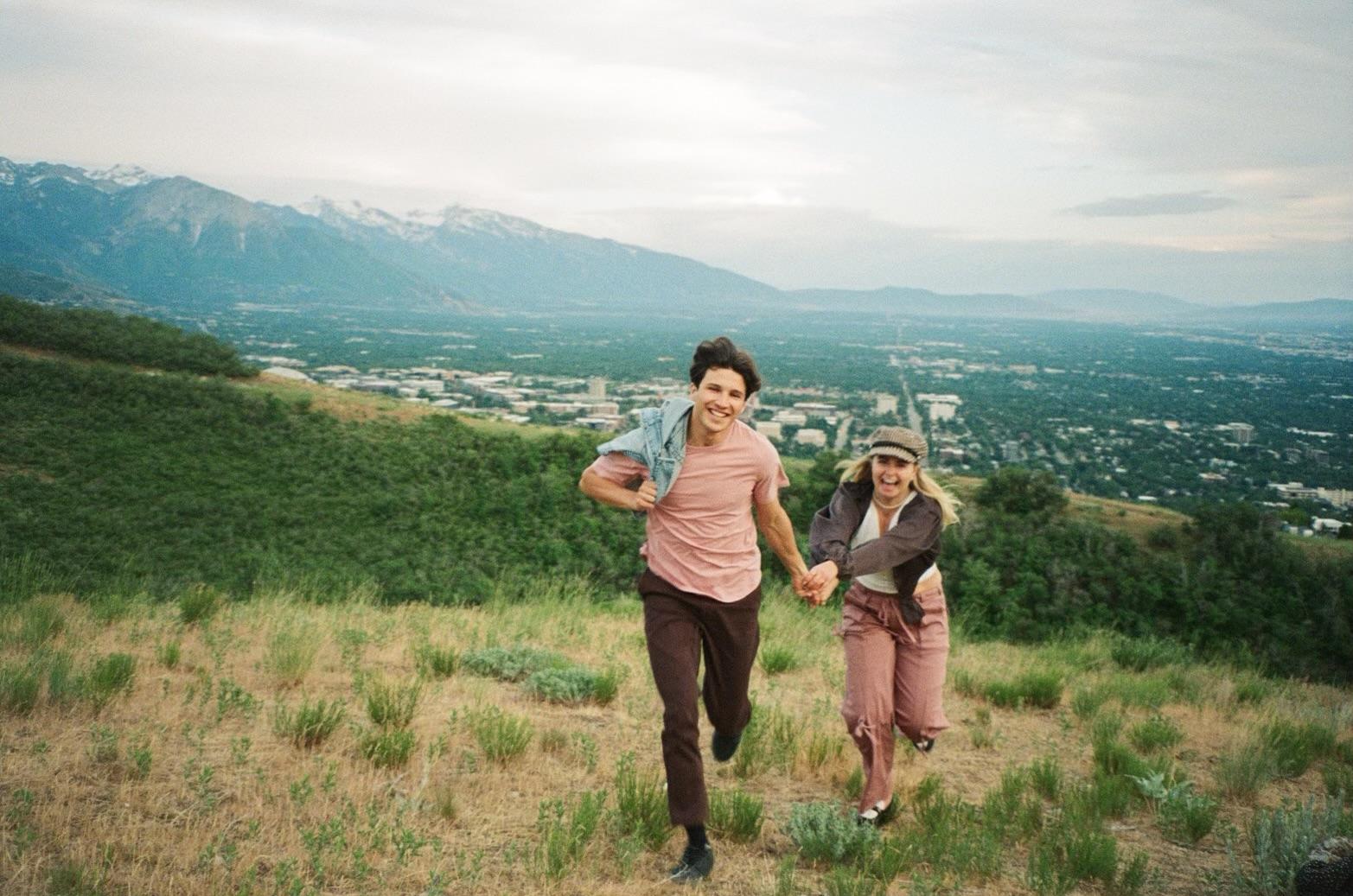The Wedding Website of Makenna Murray and Devon Hill