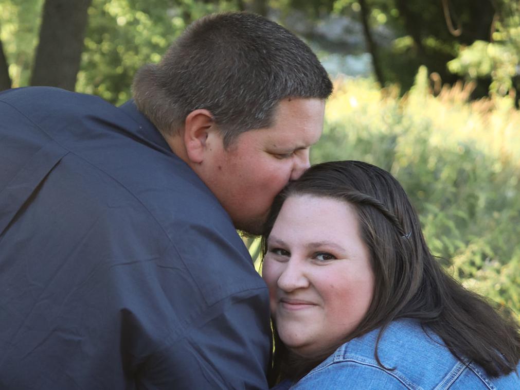 The Wedding Website of Lindsay Bonney and Caleb Nibbelink
