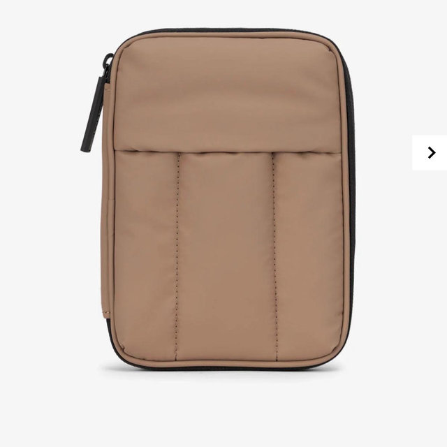 Luka Zip Passport Wallet