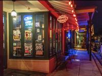 Mama’s Oyster House