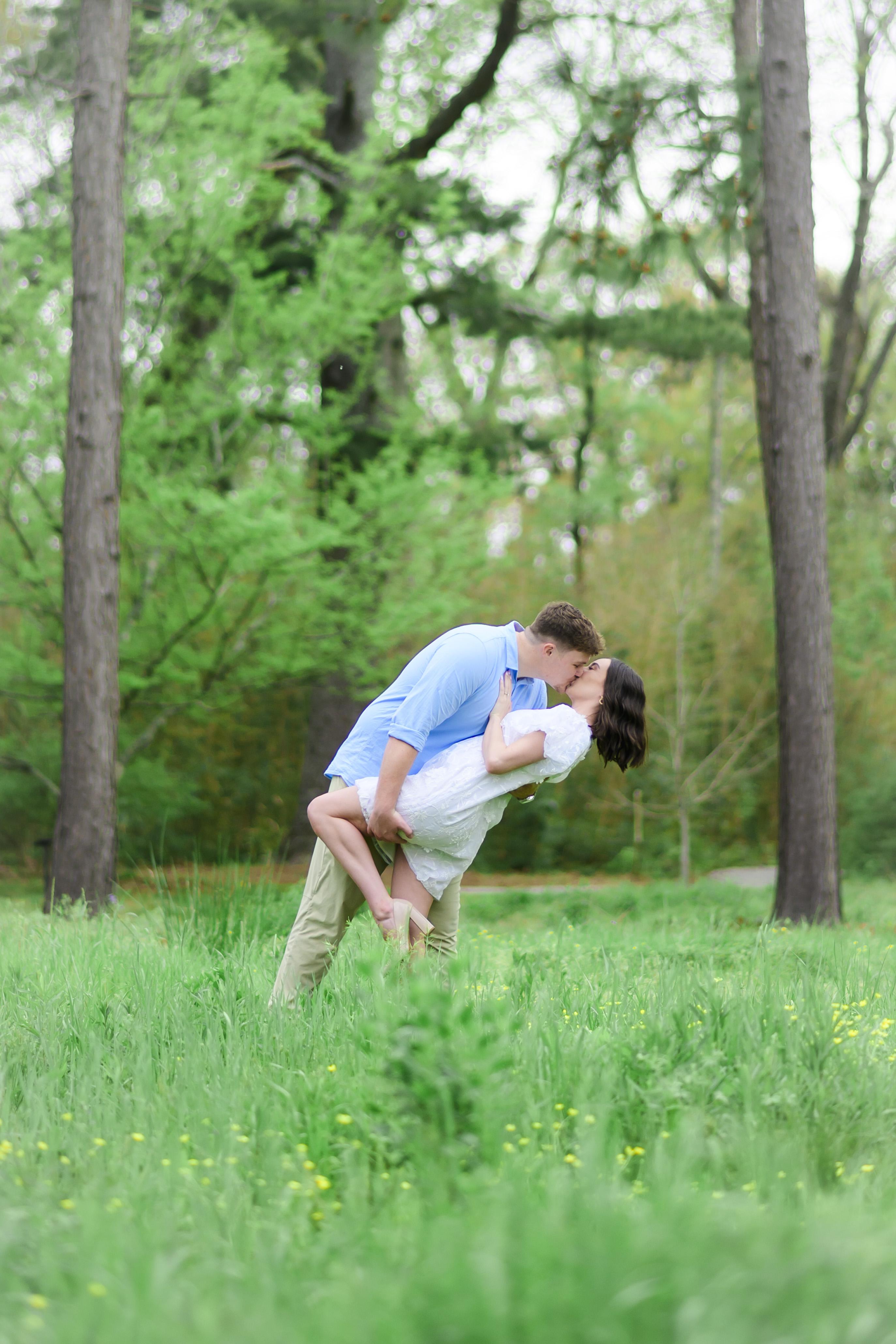 The Wedding Website of Lainie Lacey and Greyson Harwood