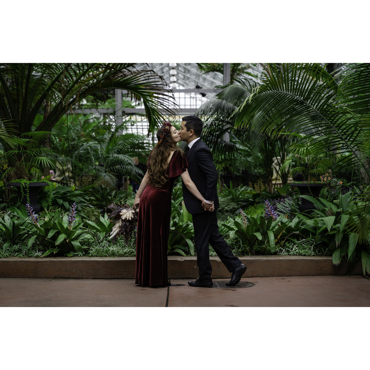 Elopement at the Garfield Park Conservatory in Chicago, IL