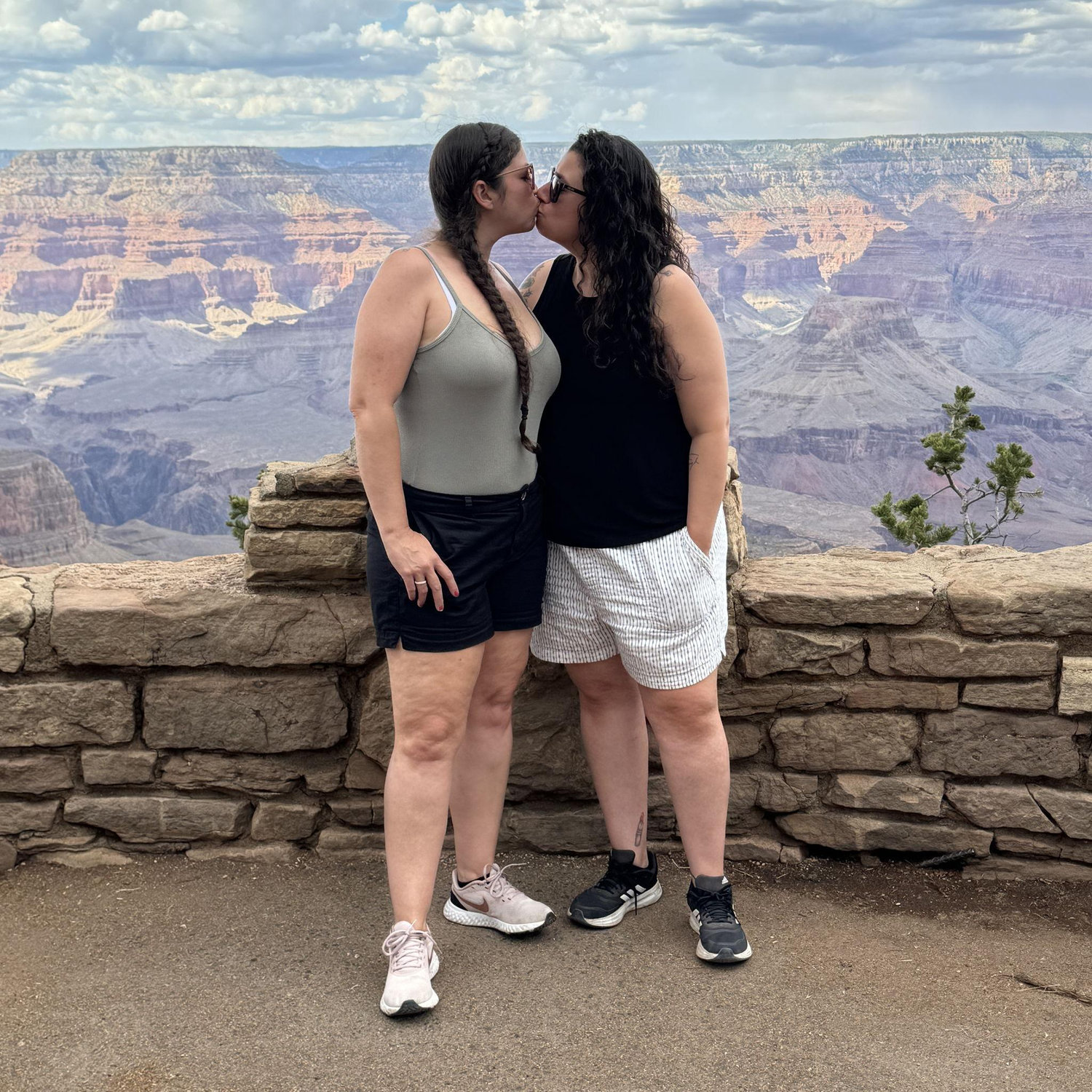 Kissing at the Grand Canyon!