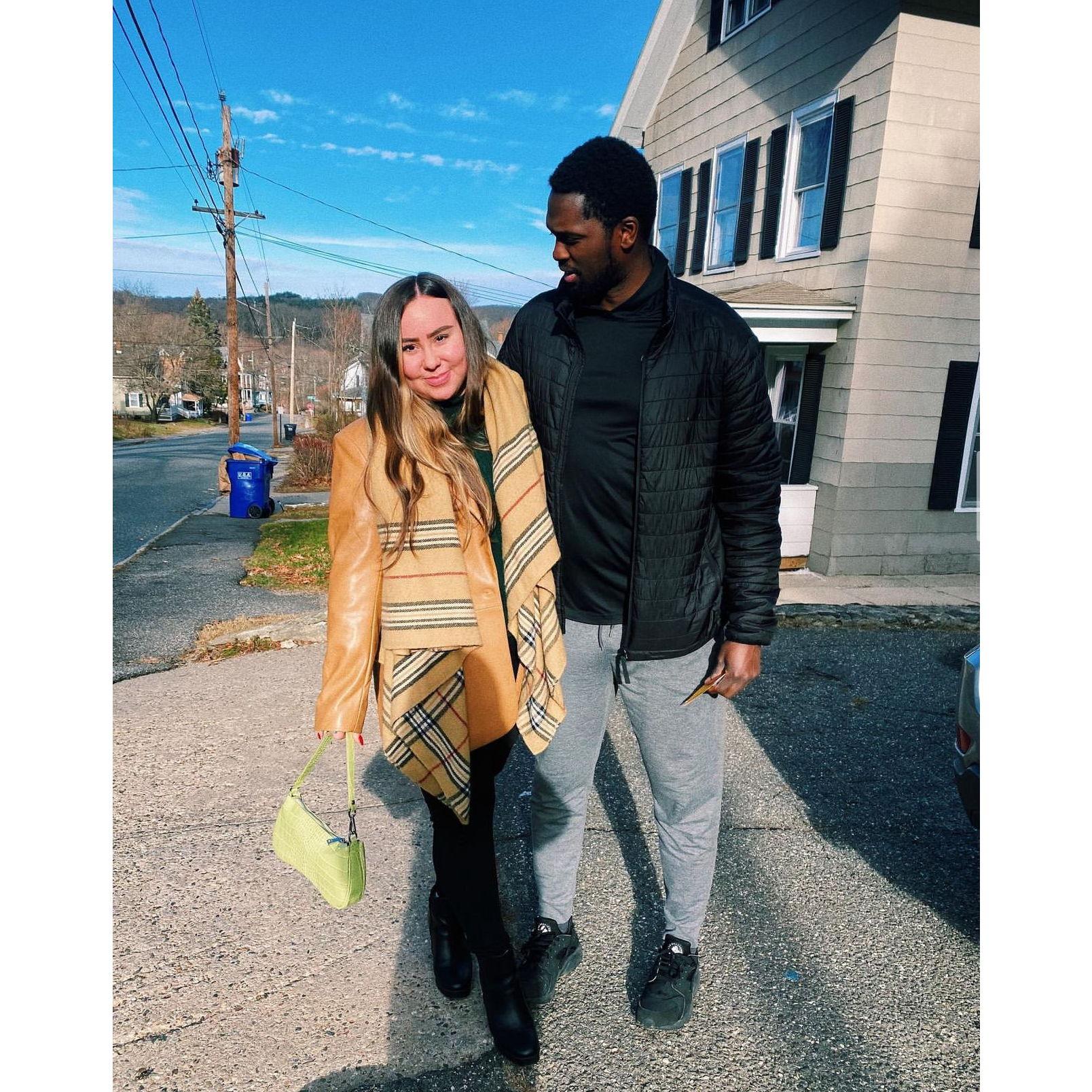 Another winter, another Christmas in Connecticut with Cheyenne's side of the family. Christmas in Connecticut.....sounds like a Hallmark movie, am I right?