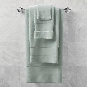 Frontgate Resort Collection Bath Towels: Luxurious Turkish Cotton & Superior Absorbency