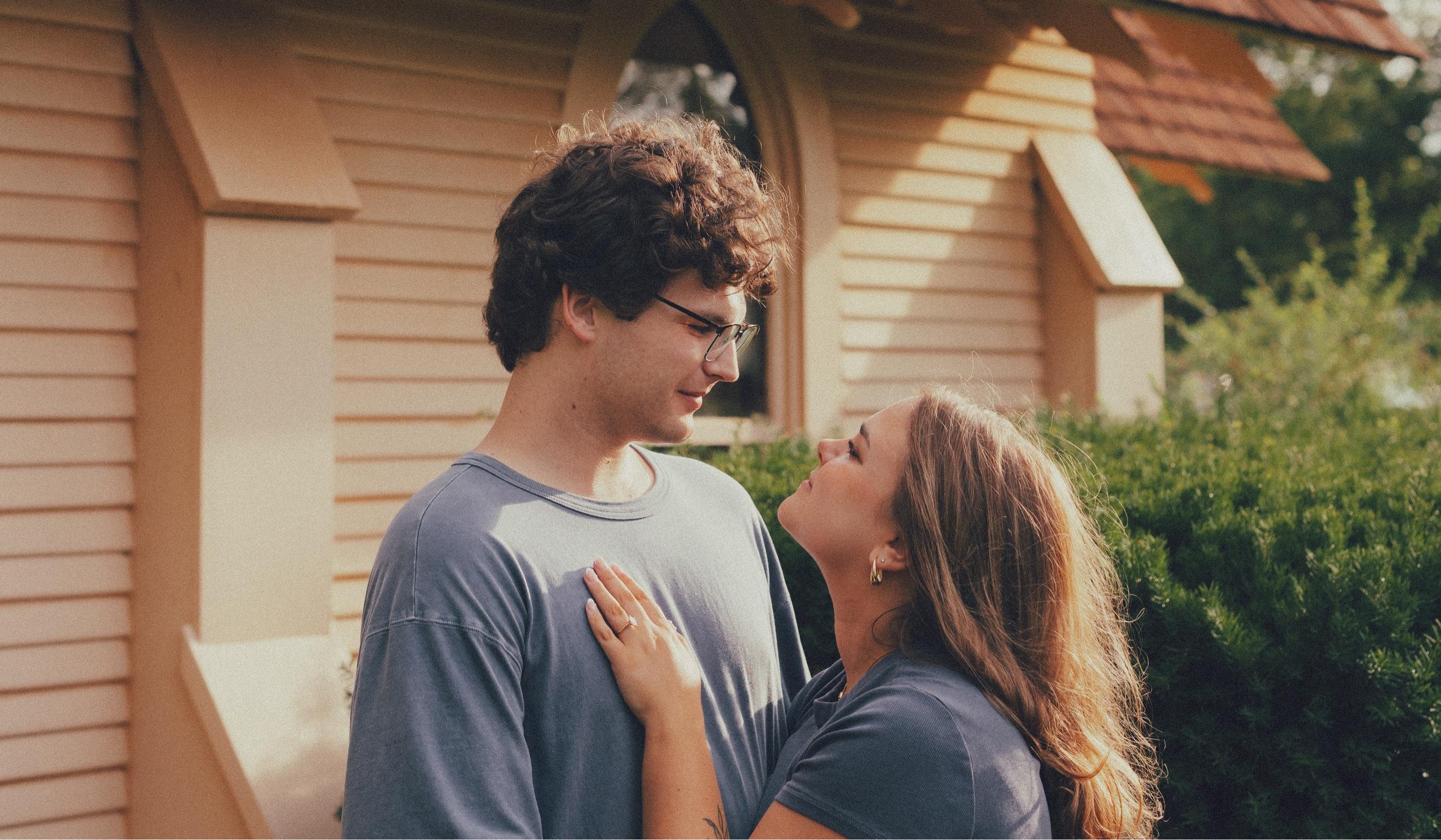 The Wedding Website of Lincoln Hoffman and Isabella Hill