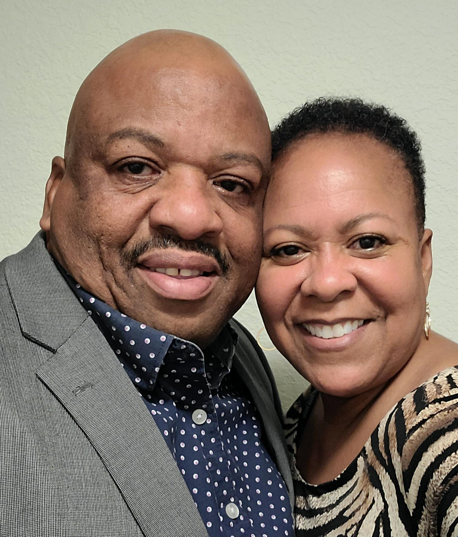 The Wedding Website of Larryelle Phillips and Maurice Greenhow, Sr.