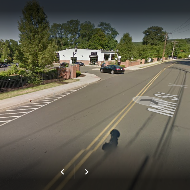 This is where you'll pull in to park. Follow that car!