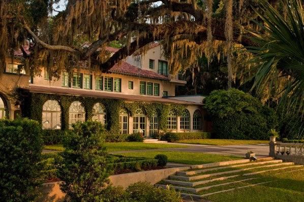 The Wedding Website of Lindsey Newbern and Michael Traylor