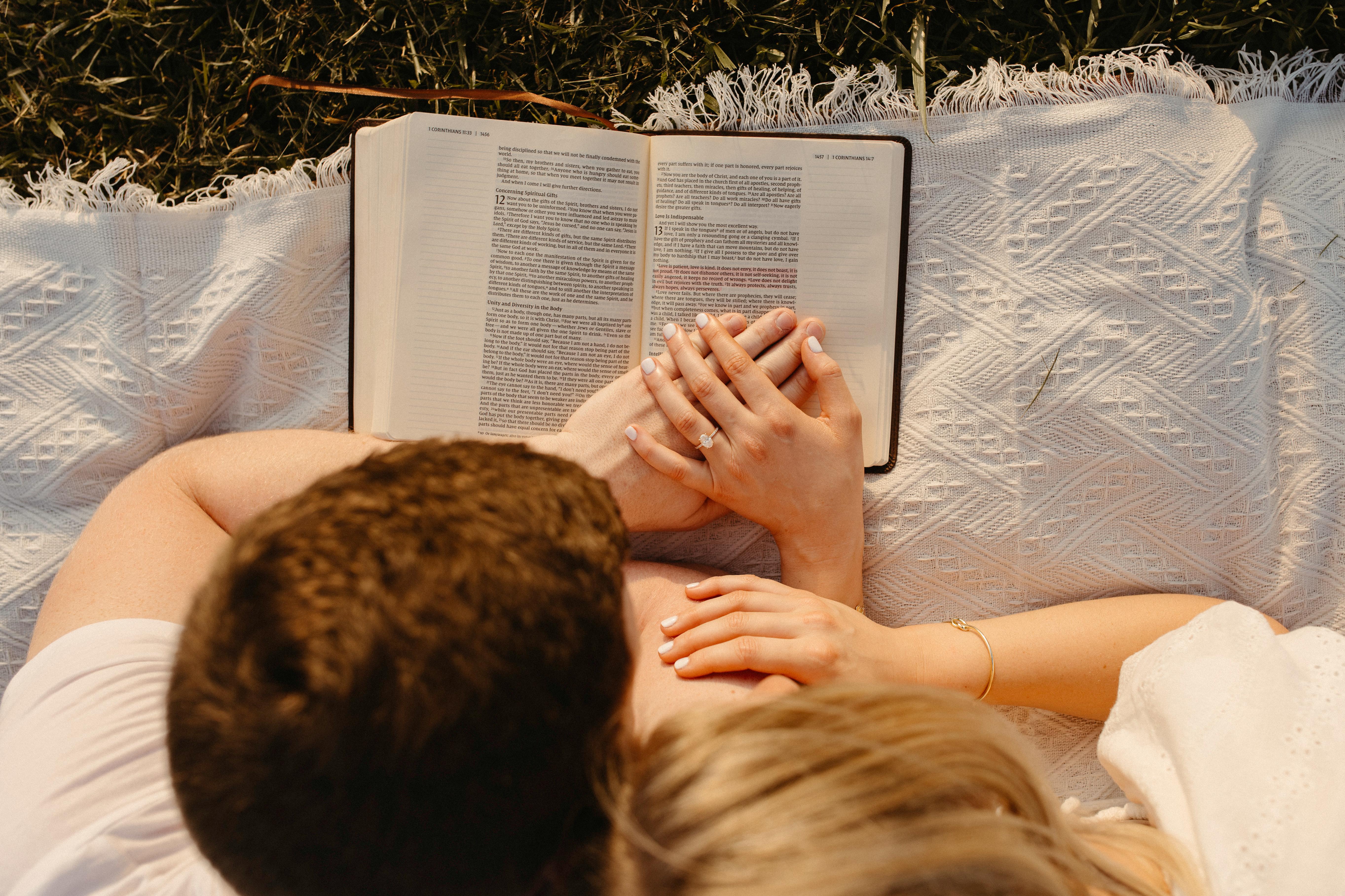 The Wedding Website of Gracelyn Burris and Wesley Carpenter