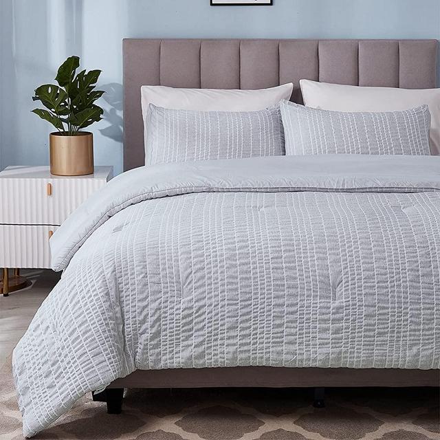 Andency Seersucker Comforter Set King Size (104x90 Inch), 3 Pieces (1 Stripe Grey Comforter, 2 Pillowcases), Gray Soft Microfiber Cationic Dyeing Comforter Bedding Set with Corner Loops