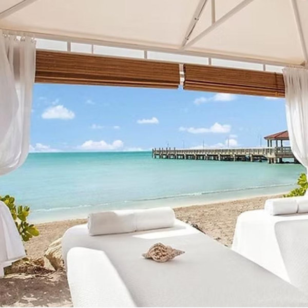 80- Minute Beachside Couple’s Massage