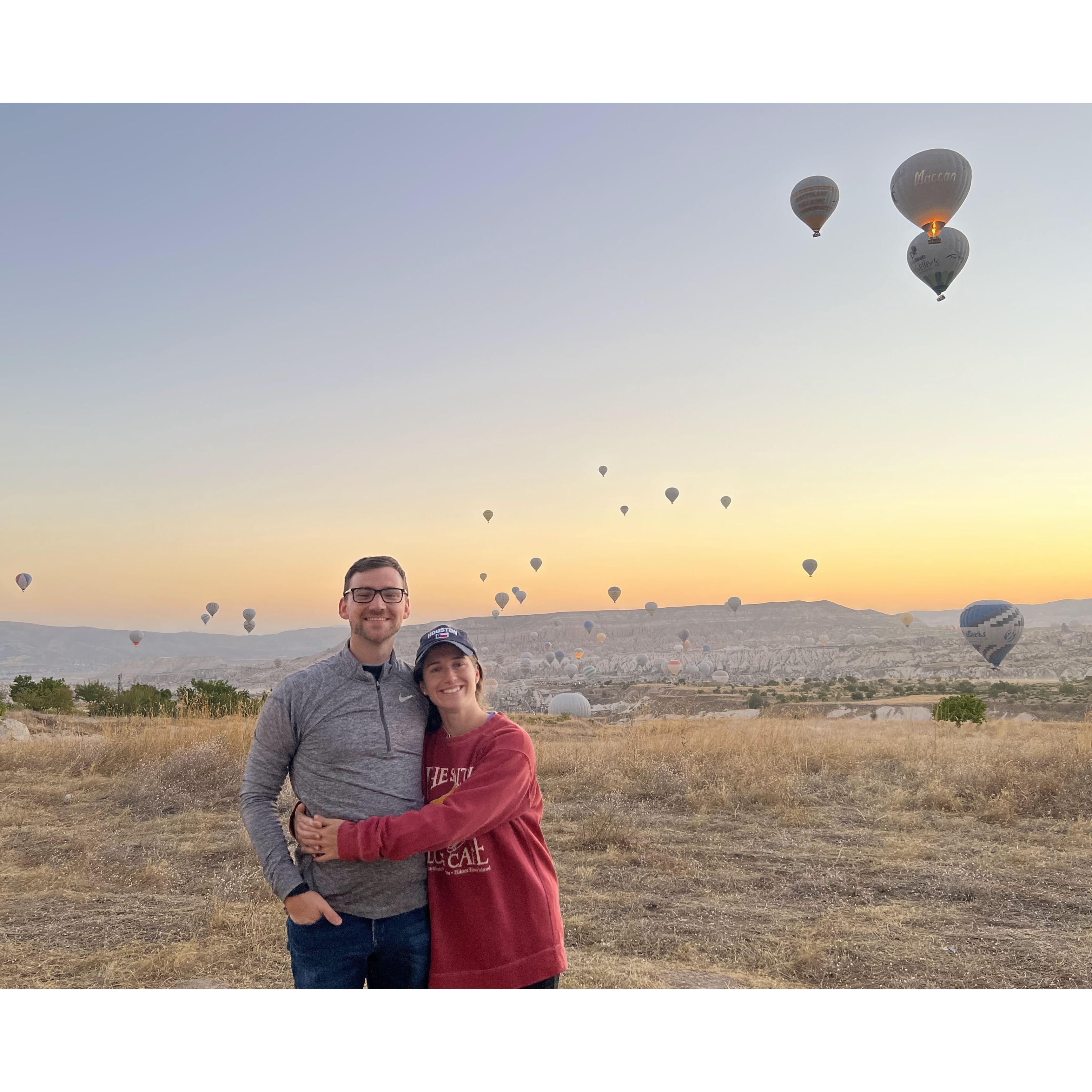 Turkey trip 2022 in Cappadocia! We went on a hot air balloon ride :)