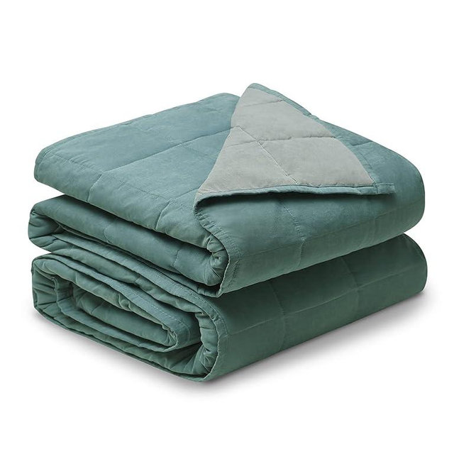 YnM Weighted Blanket — Cotton/Polyester Blend Fabric with Premium Glass Beads (Deep Green/Grey Reversible, 48''x72'' 20lbs), Suit for One Person(~190lb) Use on Twin/Full Bed