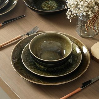Riley 12-Piece Dinnerware Set, Service for 4