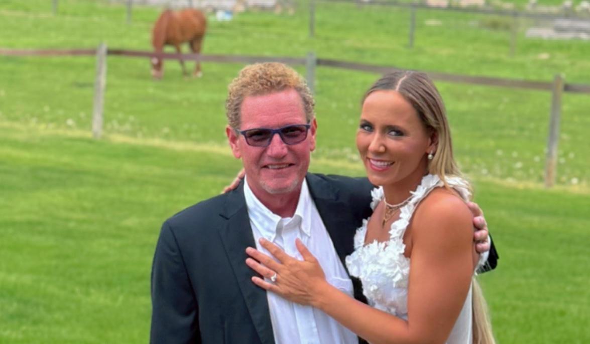 The Wedding Website of Ashley Niezgoda and Barton Leep