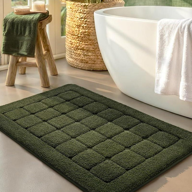 Color&Geometry Green Checkered Bath Mat 24x36, Fluffy Absorbent Microfiber Non-Slip Bathroom Rug, Soft Plush Shower Mat for Tub, Shower Machine Washable Bath Rug for Bathroom Floor