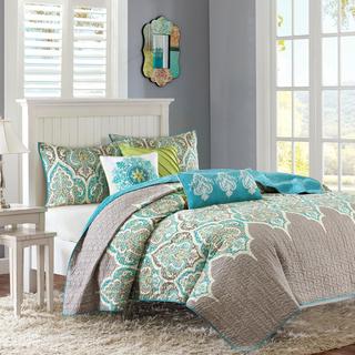 Nisha Coverlet Set