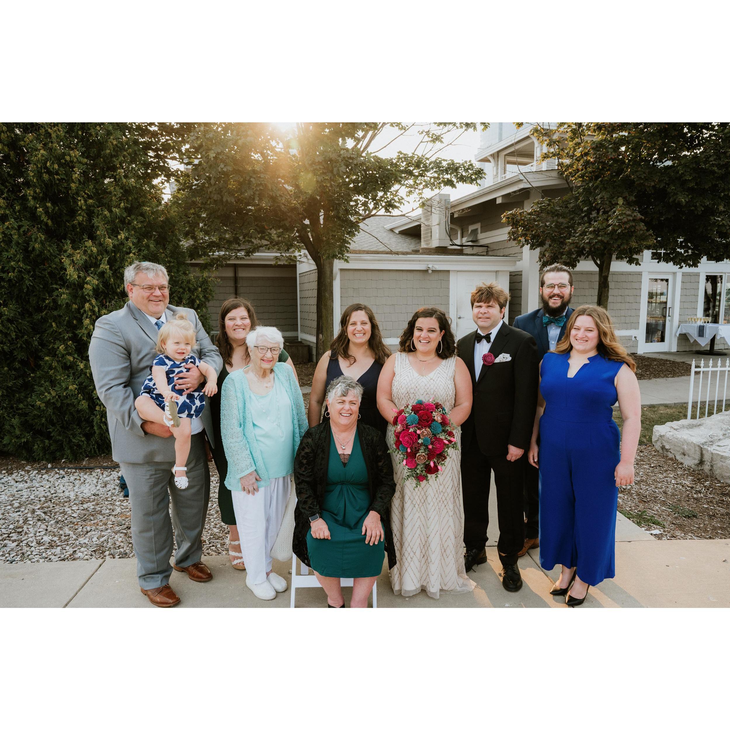 The Jarosz Family
Left to right: Josh, Alice, Claire, Marilyn, Ellen, Jean, Margaret, Zach, Sam, and Angela