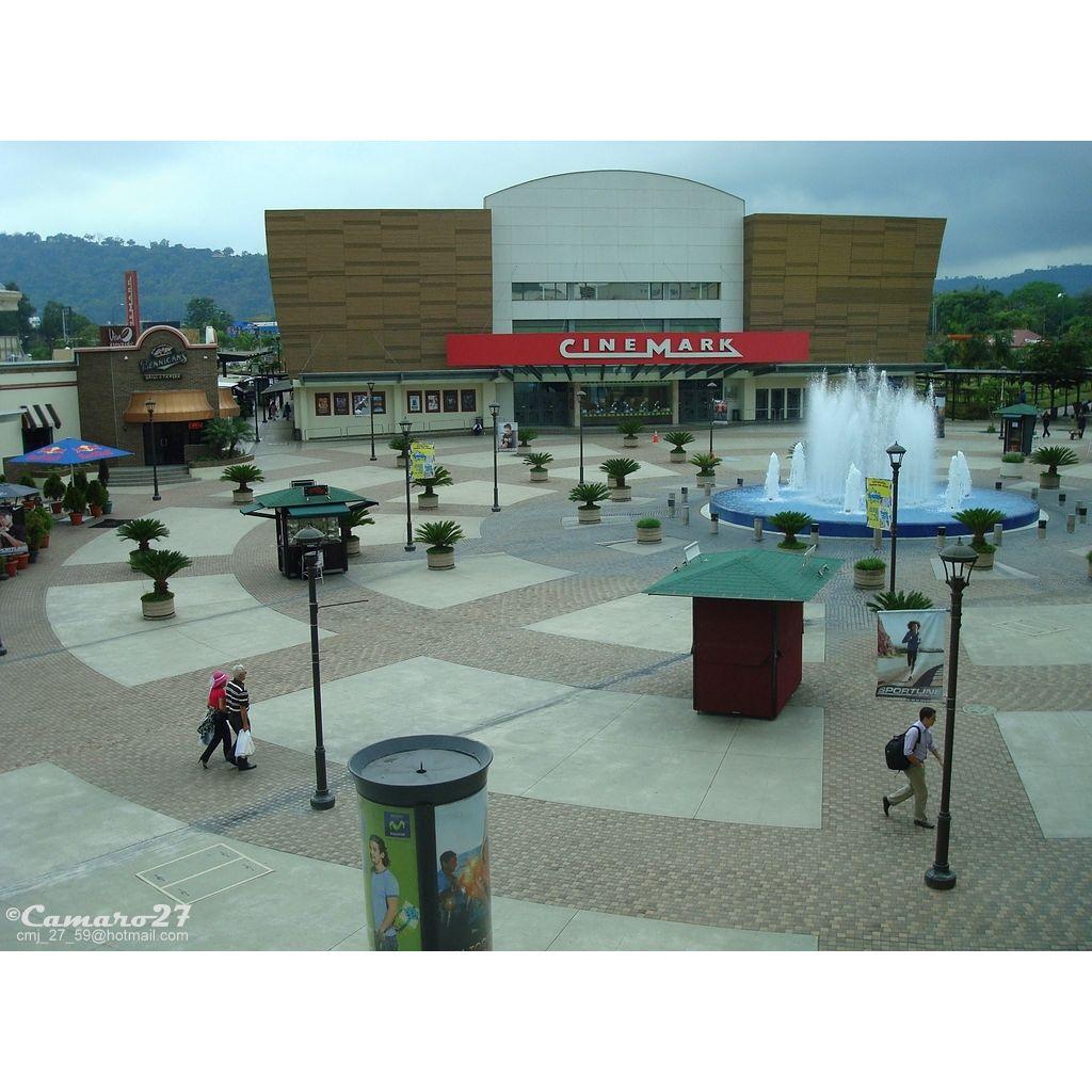 La Gran Via - Outdoor Shopping Mall