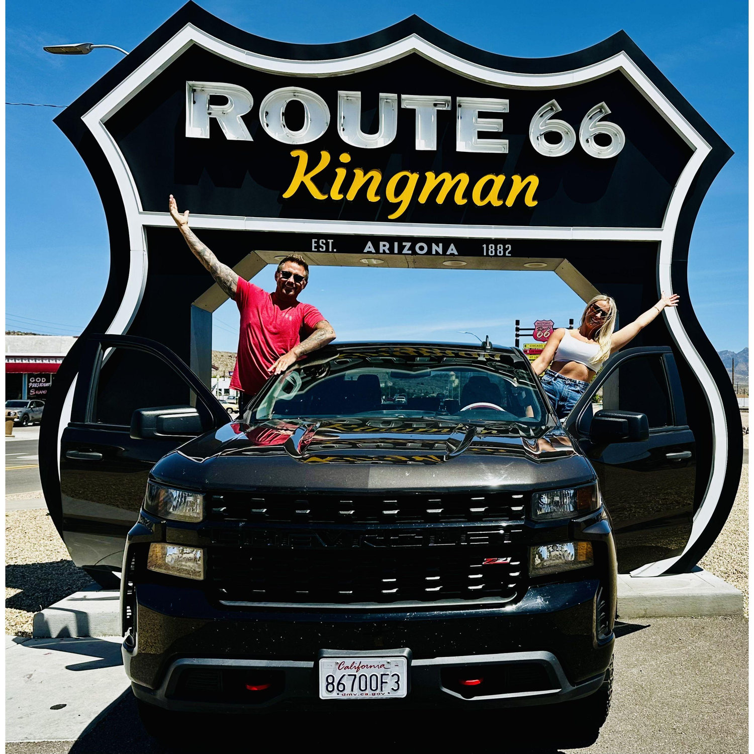 EN: Our first car, Martyna’s favorite 'BILLY-BOB', taking on the legendary Route 66
PL: Nasz pierwszy samochód, ulubieniec Martyny „BILLY-BOB”, na legendarnej Route 66