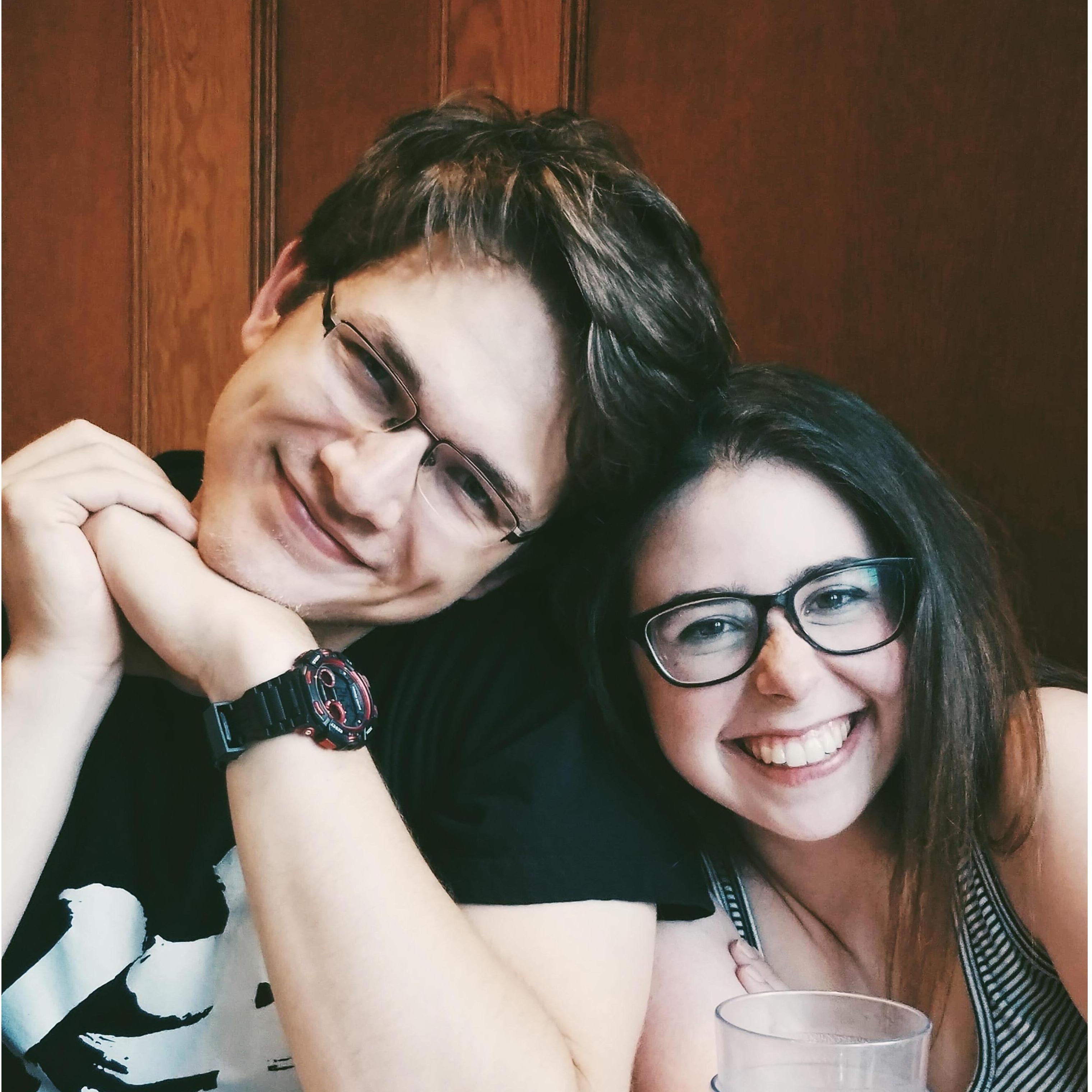 cheesin' in the college cafeteria // fall 2019