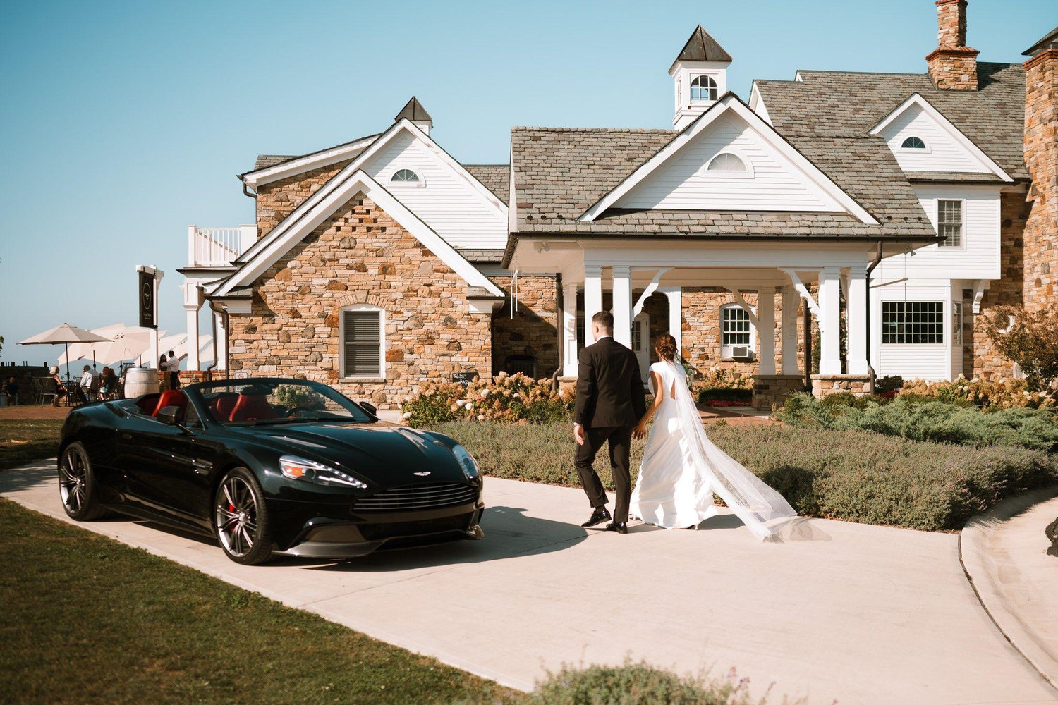 The Wedding Website of Jillian Celeste Donnellan and Brennan Andrew Johnson