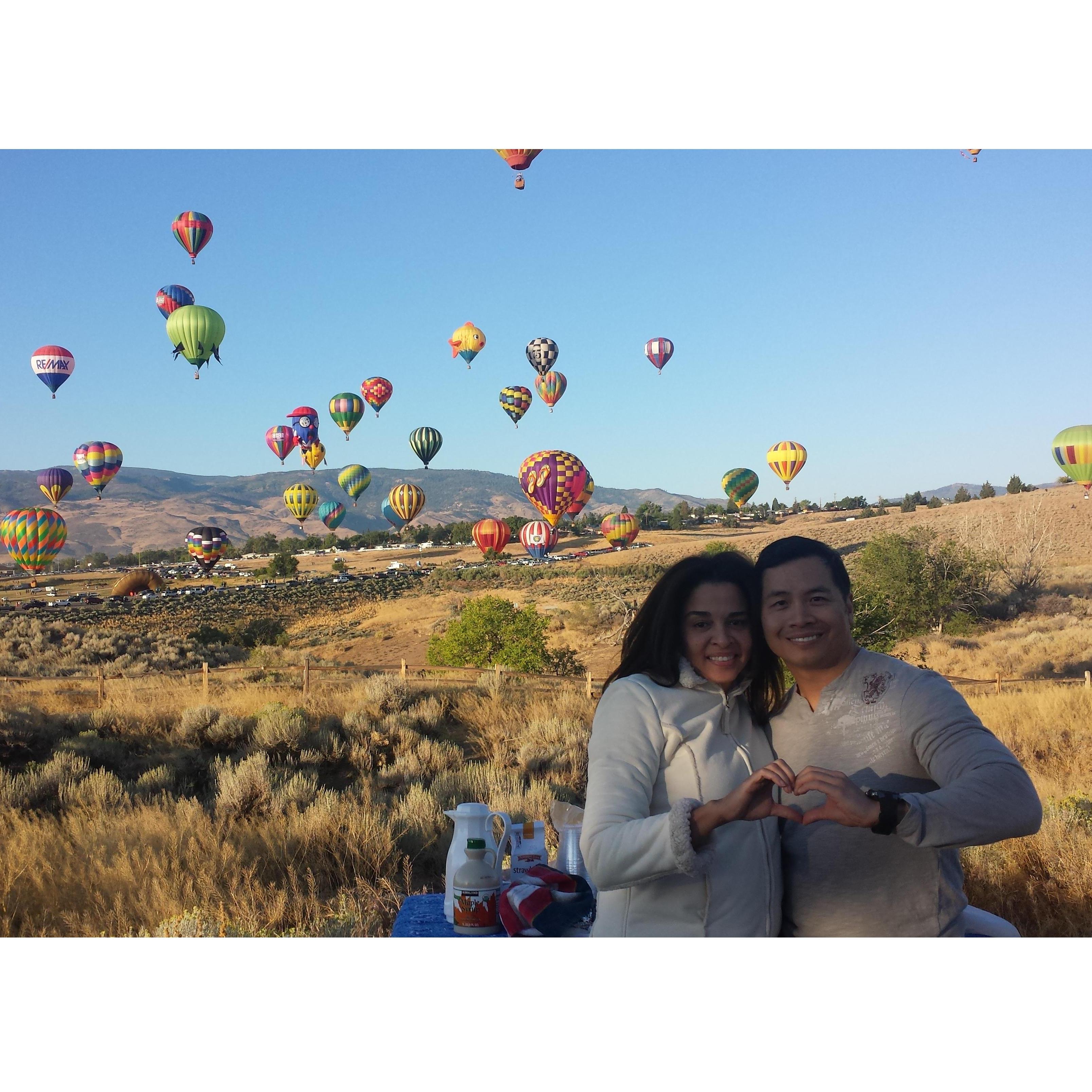 Early morning balloon races