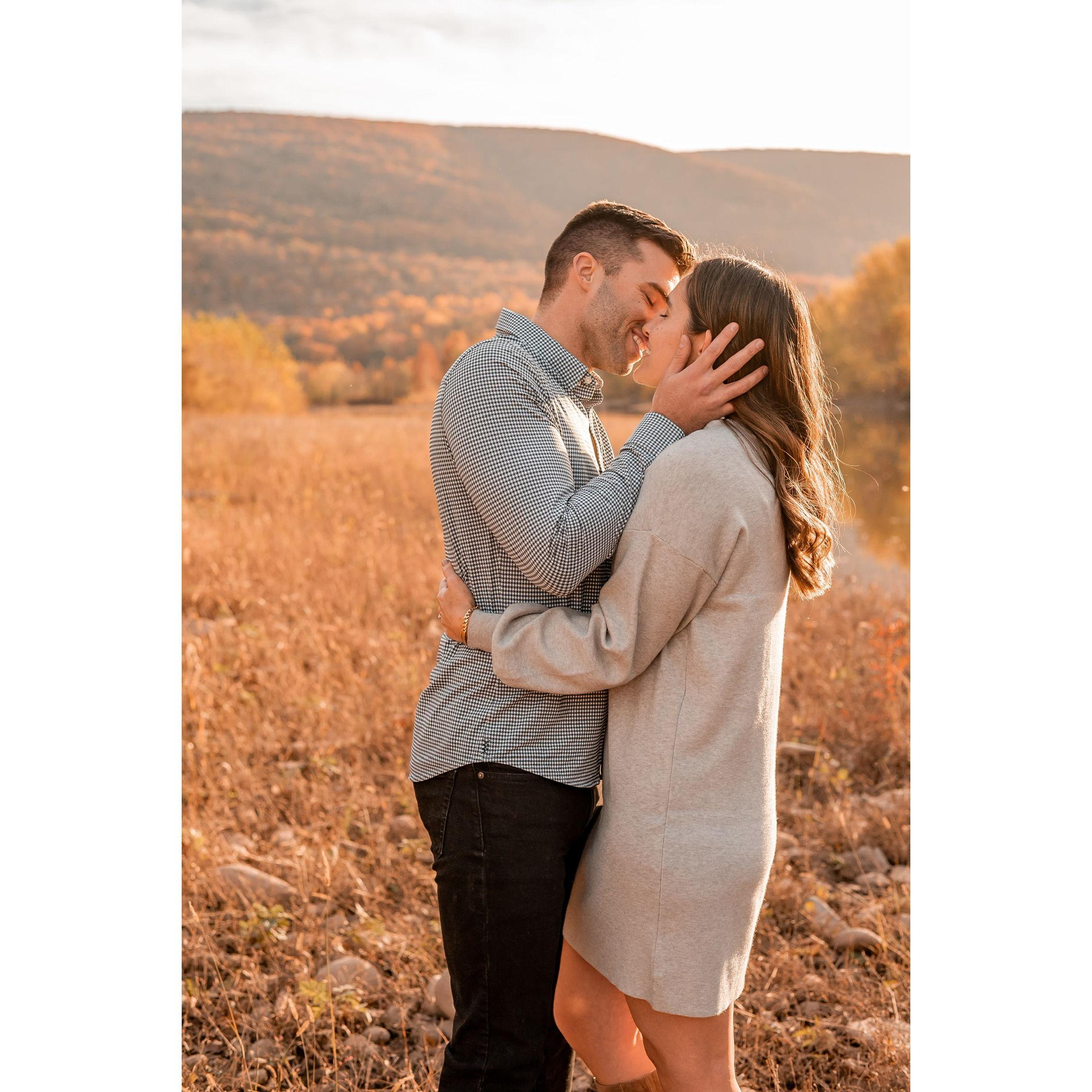 Engagement photos by Whitnie Rae Photography!