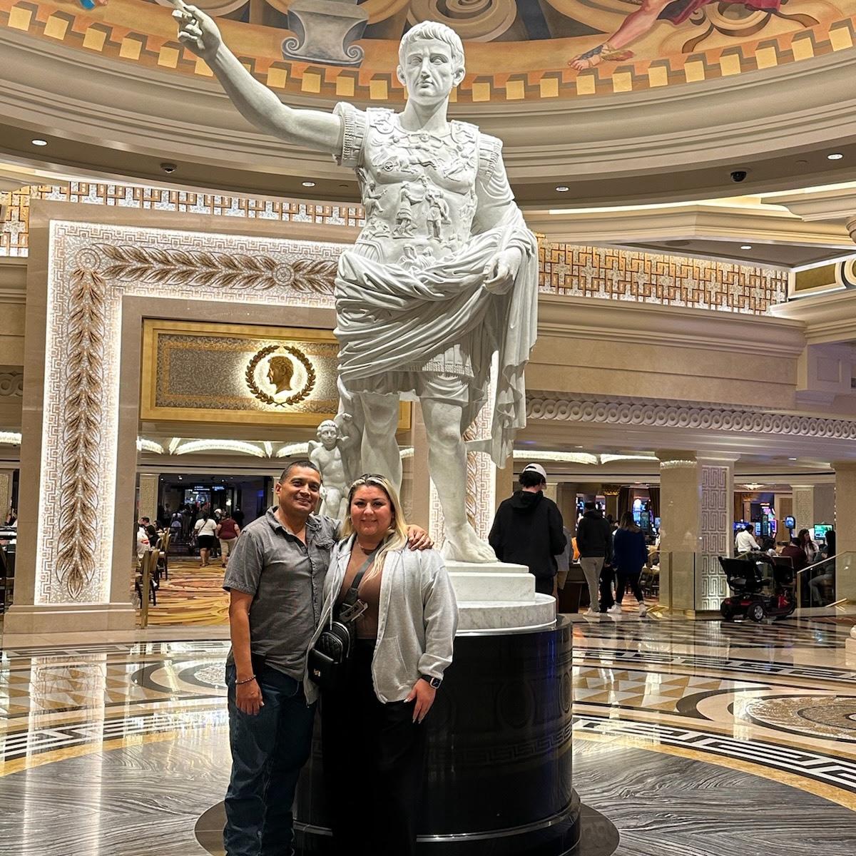 In Vegas during a trip with Roy & Nena for their anniversary 👩‍❤️‍👨… we walked soo much because some of the escalators weren’t working ☠️