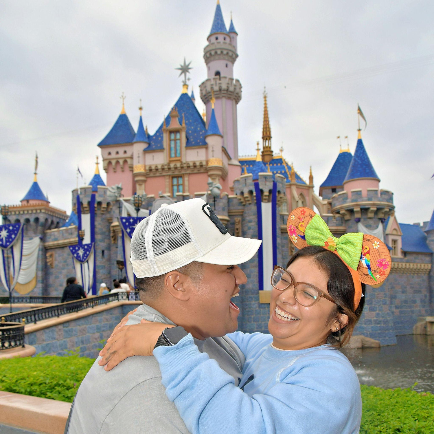 Jess loves Disneyland & Ulices secretly does too