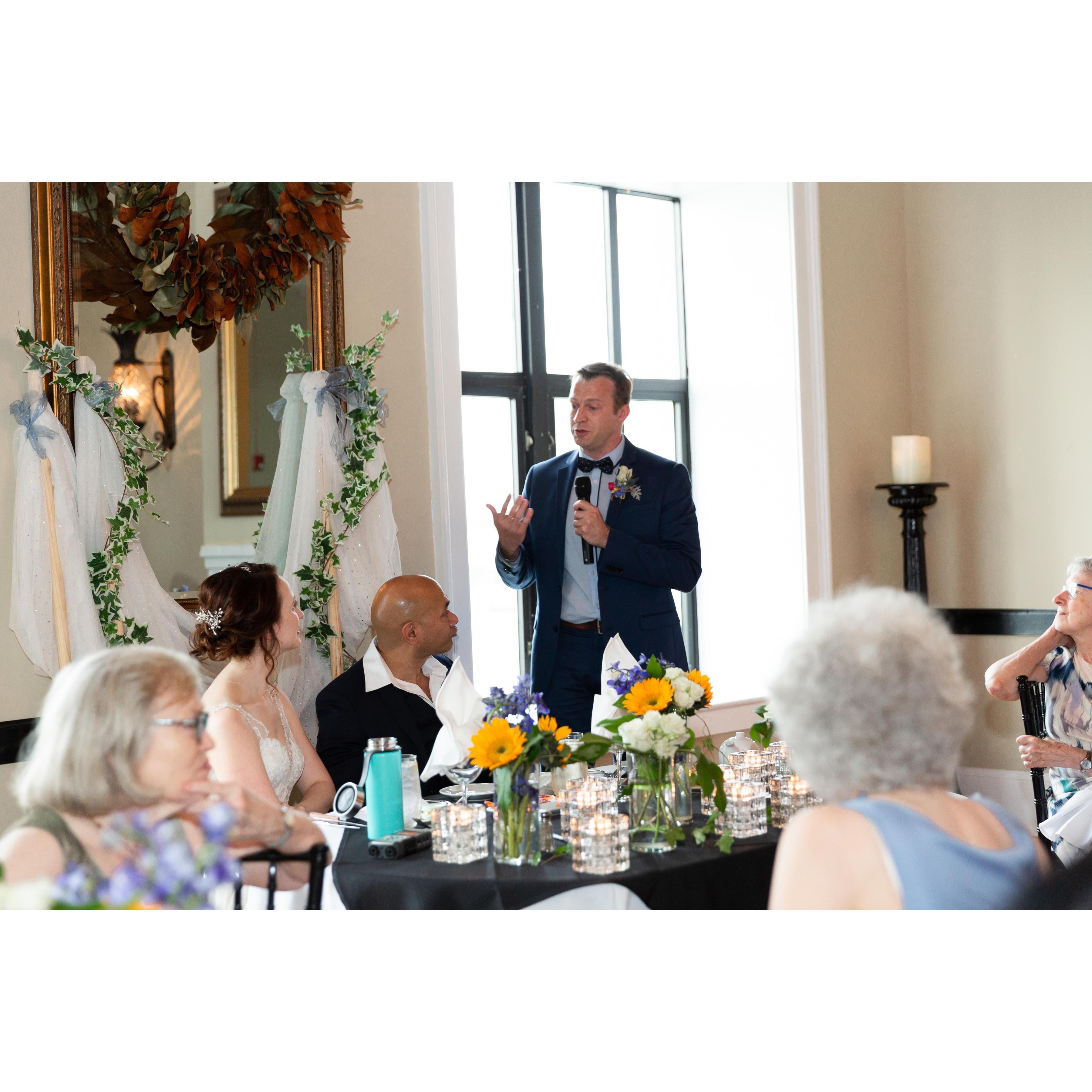 Best man Rob gives his speech