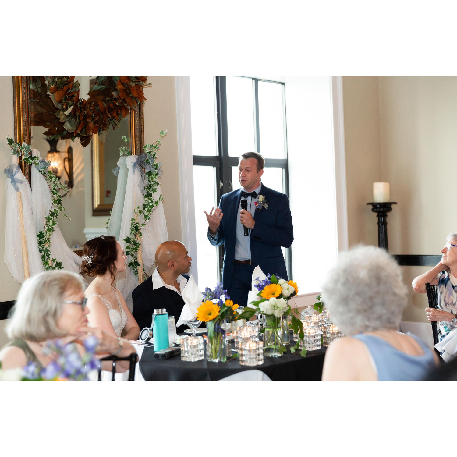 Best man Rob gives his speech