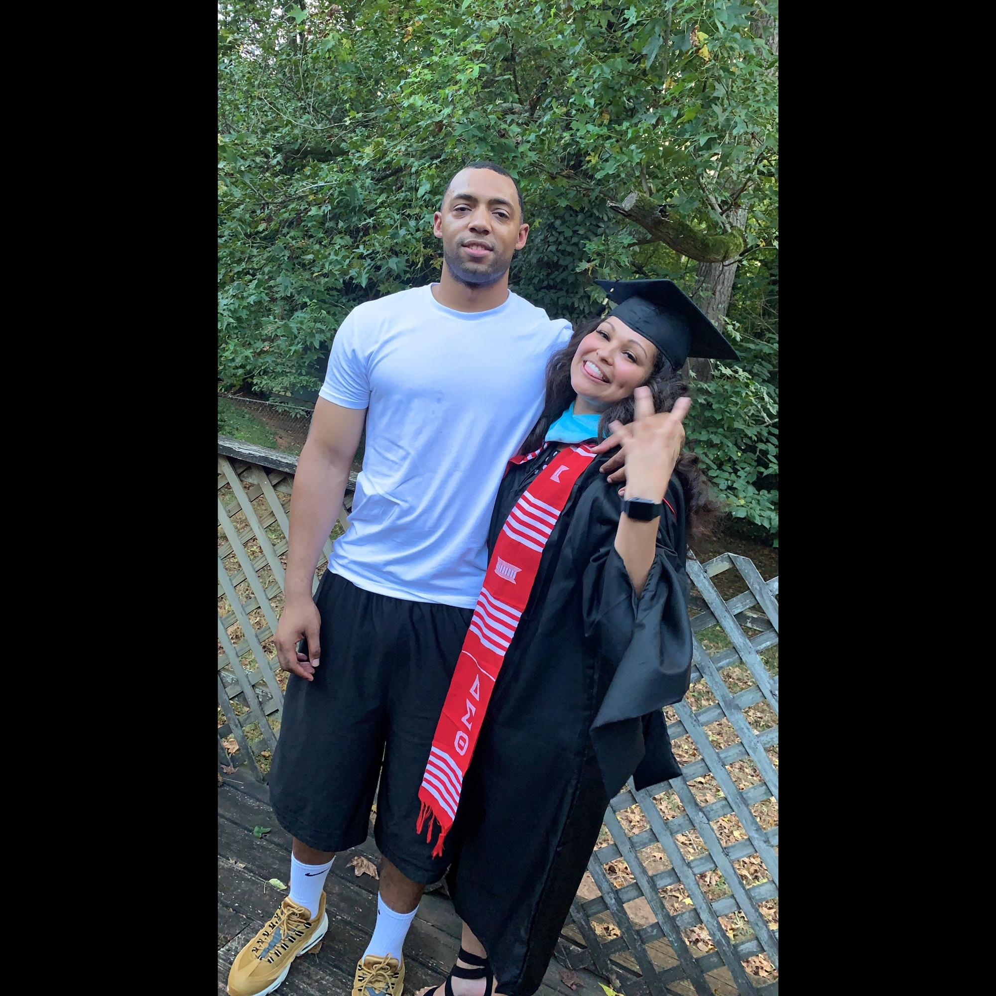 He drove all the way to Atlanta to celebrate my graduation before we were even together🎓